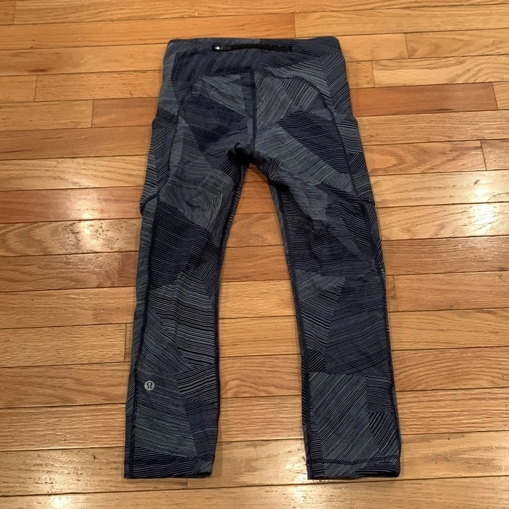 Lululemon Speed Up Crop 21